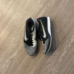 Nike Flyknit Racer